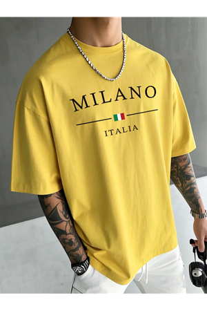 Erkek Oversize Milano Italia Baskılı Sarı Tişört - Yazlık Şık Stil