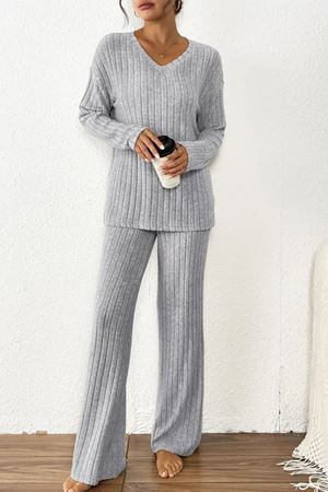 Unisex Gri Raporlu İnterlok Kumaş Eşofman Takımı – Rahat Ev ve Günlük Giyim