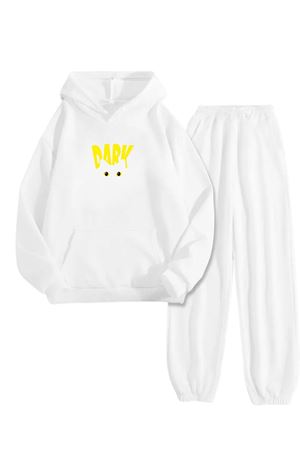 Beyaz Eşofman Takımı – Dark Cat Baskılı, Kapüşonlu Sweatshirt ve Jogger Pantolon