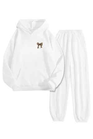 Beyaz Eşofman Takımı – Leopar Kurdela Minimal Baskılı, Kapüşonlu Sweatshirt ve Jogger Pantolon