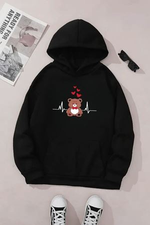 Unisex Siyah Kapüşonlu Sweatshirt – Ayıcık Kalp Ritim Baskılı, Şardonlu Kalın Kumaş