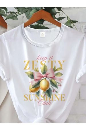 Zesty Sunshine Baskılı Beyaz Pamuklu T-Shirt - Oversize Bisiklet Tişört