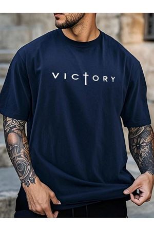 Victory Baskılı Süprem Lacivert T-Shirt - Oversize Bisiklet Yaka Tişört