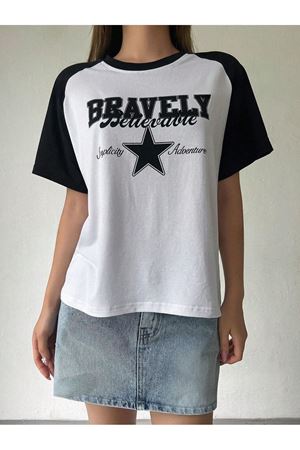 Bravely Believable T-Shirt - Beyaz Siyah Baskılı Oversize Bisiklet Yaka Reglan Kol Tişört