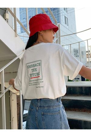 Beyaz Oversize The Future T-shirt - Oversize Baskılı