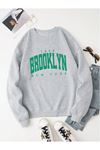 1898 Brooklyn Sweatshirt - Gri Baskılı Oversize Bisiklet Yaka