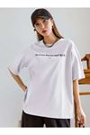 Beyaz Oversize Funny And Rich Baskılı T-shirt - Oversize Baskılı