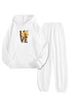 Beyaz Eşofman Takımı – Love Leopar Baskılı, Kapüşonlu Sweatshirt ve Jogger Pantolon